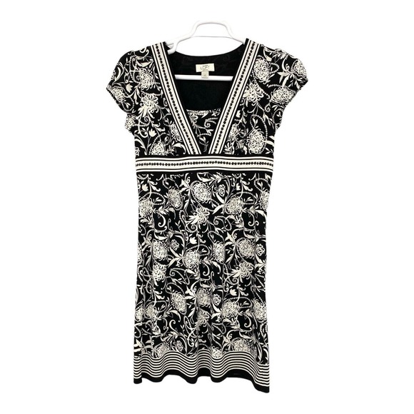 Ann Taylor LOFT Cap Sleeve Dress Empire Waist Black & White Floral Size 6 Petite - Picture 1 of 11